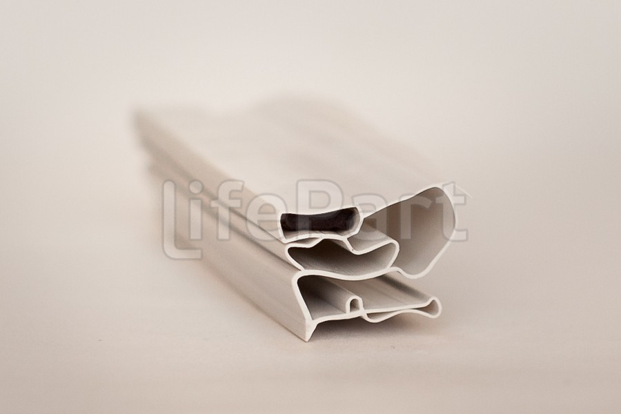 Уплотнитель двери 570x820мм холодильника Stinol, Indesit, Ariston C00854032